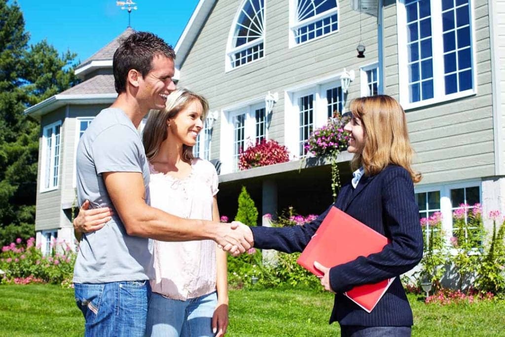 Are You a First-Time Home Seller? Take Advantage of These 5 Valuable Tips!