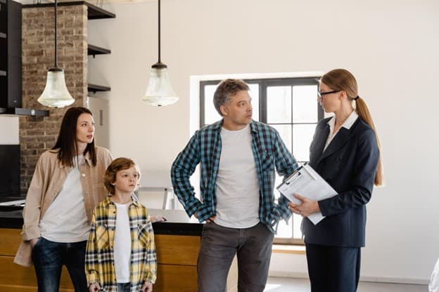 How Should Homeowners Respond To a Lowball Offer?