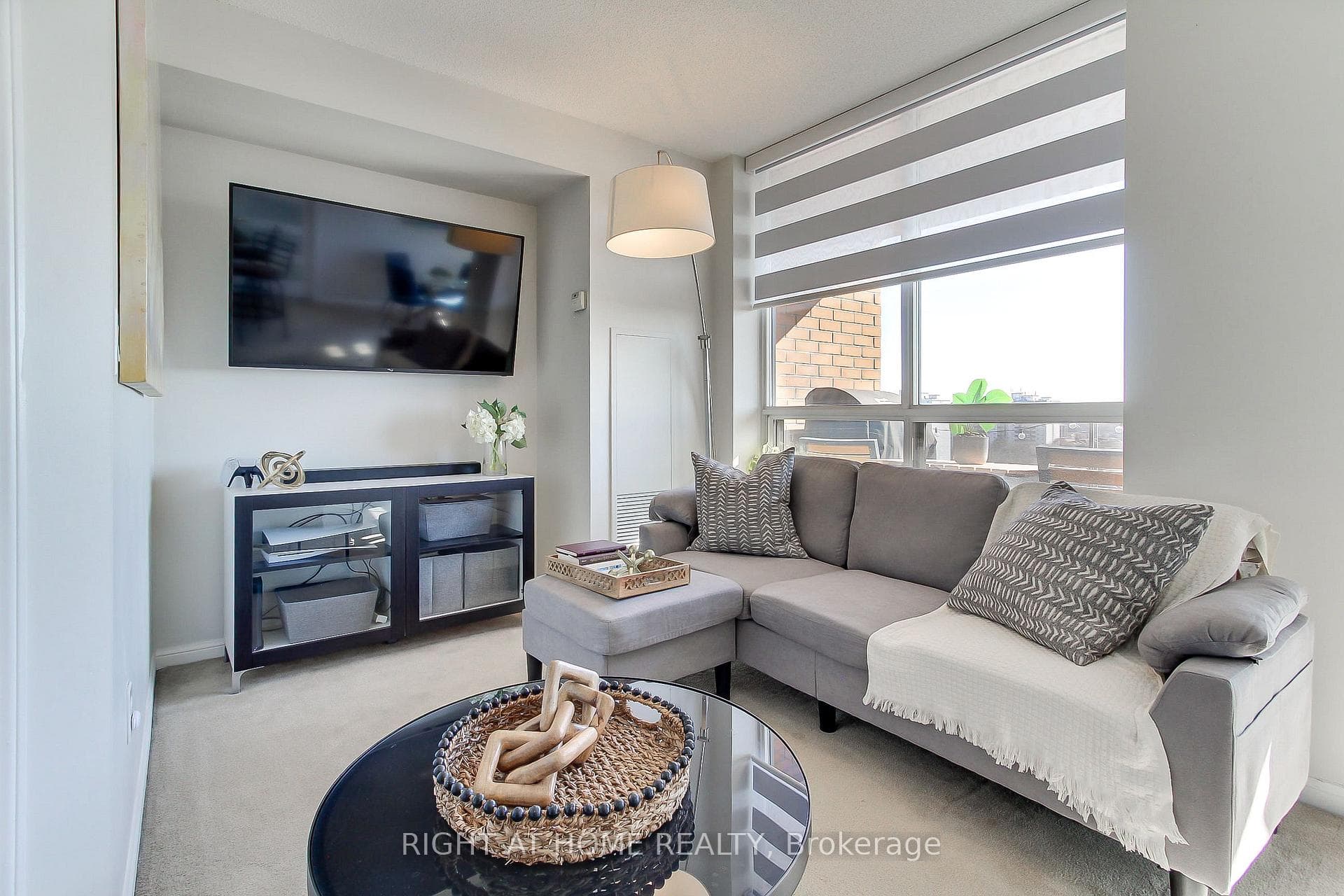 1140 Parkwest Place Unit 1002