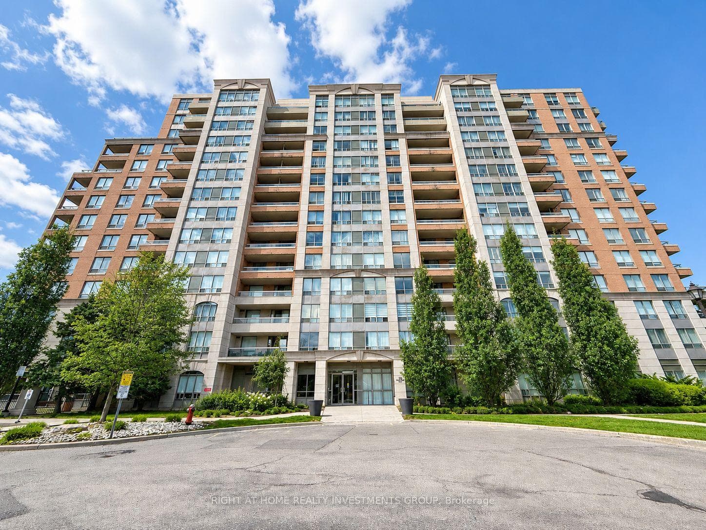 29 Northern Heights Drive Unit 1101