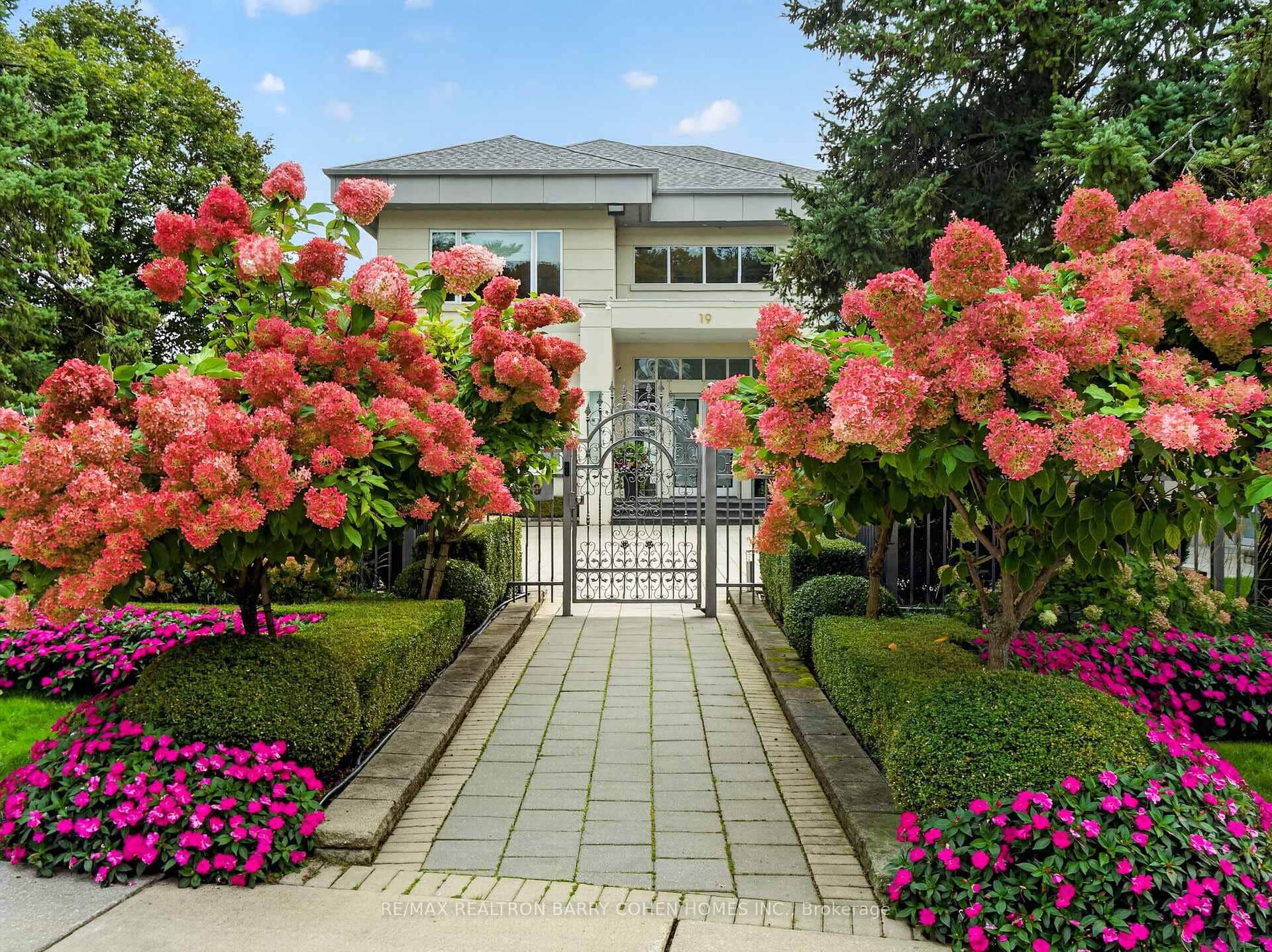 19 Maryvale Crescent