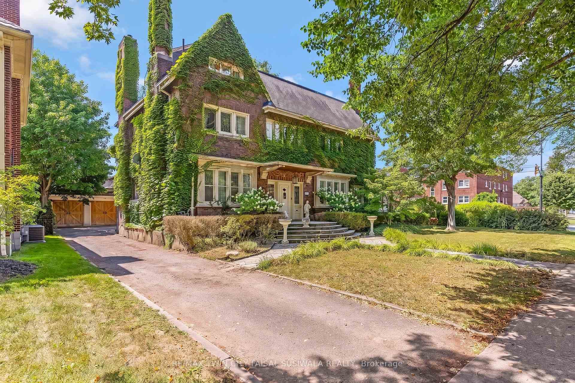 122 Dufferin Avenue
