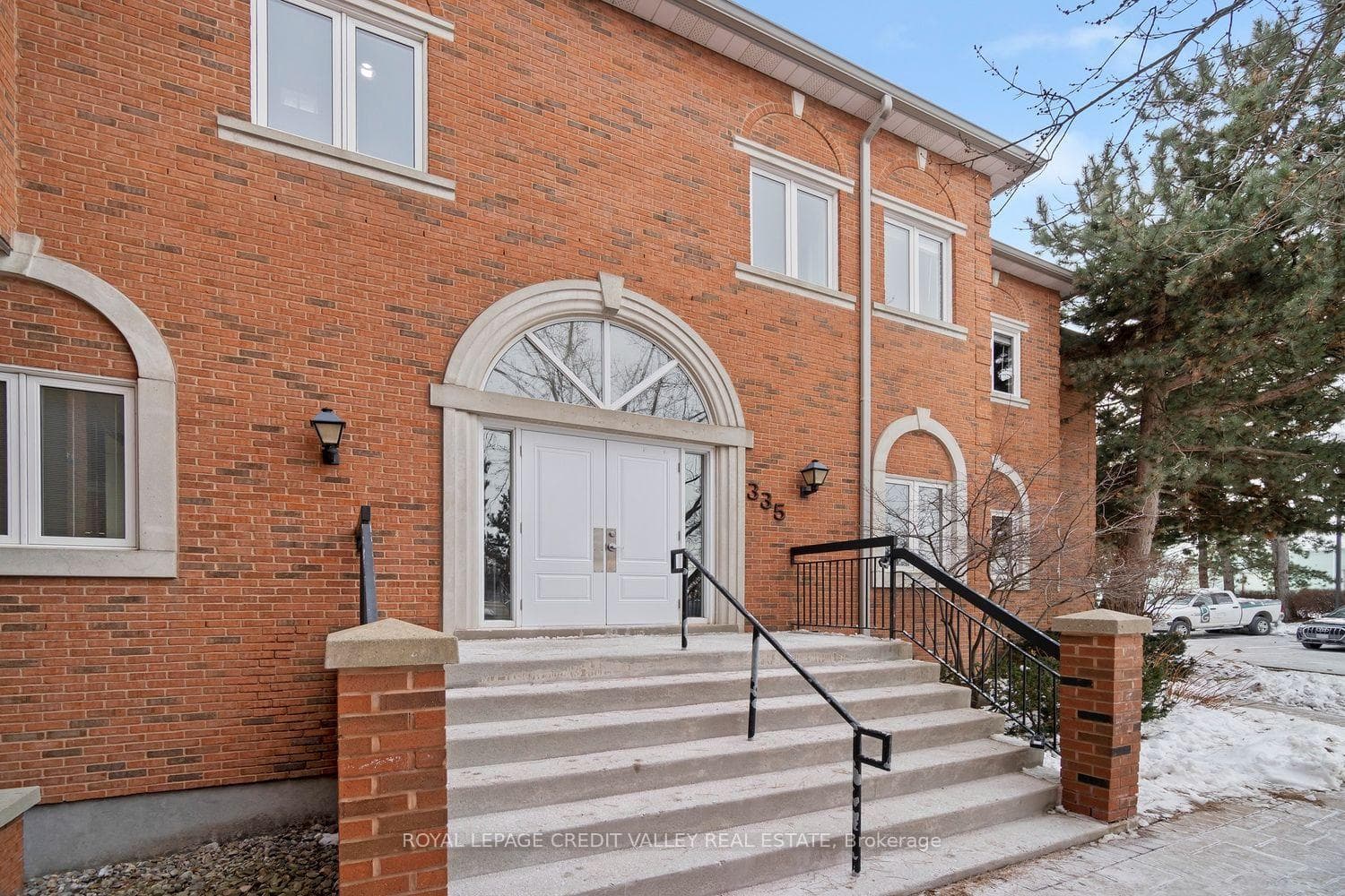 335 Renfrew Drive Unit 201
