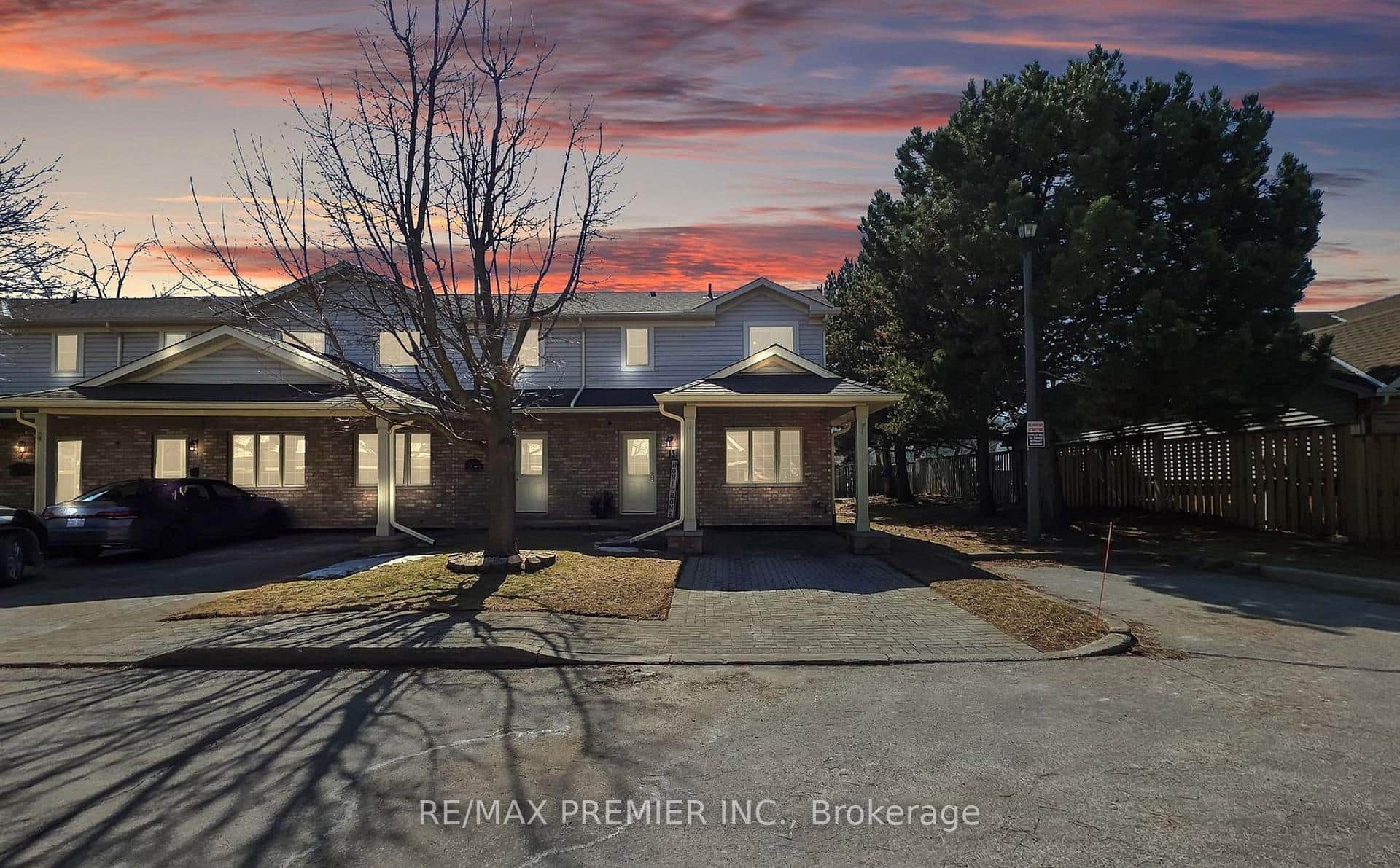 9 Wentworth Drive Unit 13