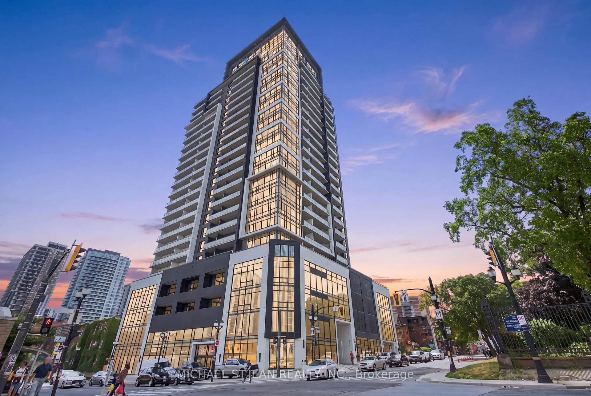 15 Queen Street Unit 1302