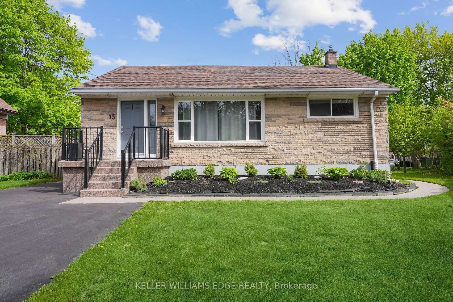 13 Beaucourt Place Unit Lower