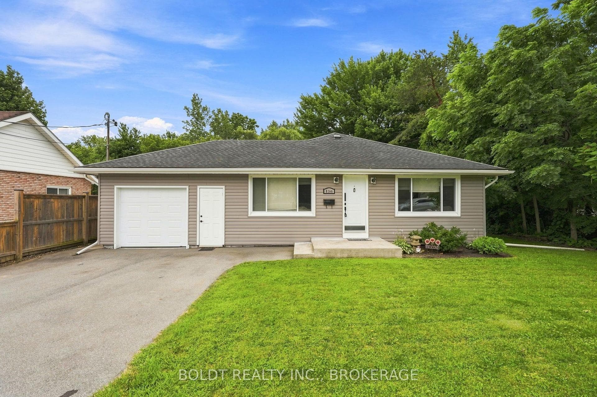 8166 Thorold Stone Road