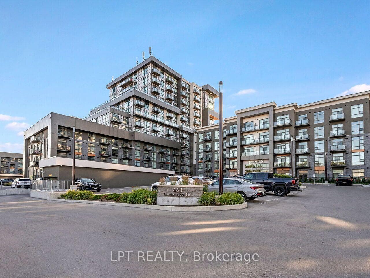 460 Dundas Street Unit 209