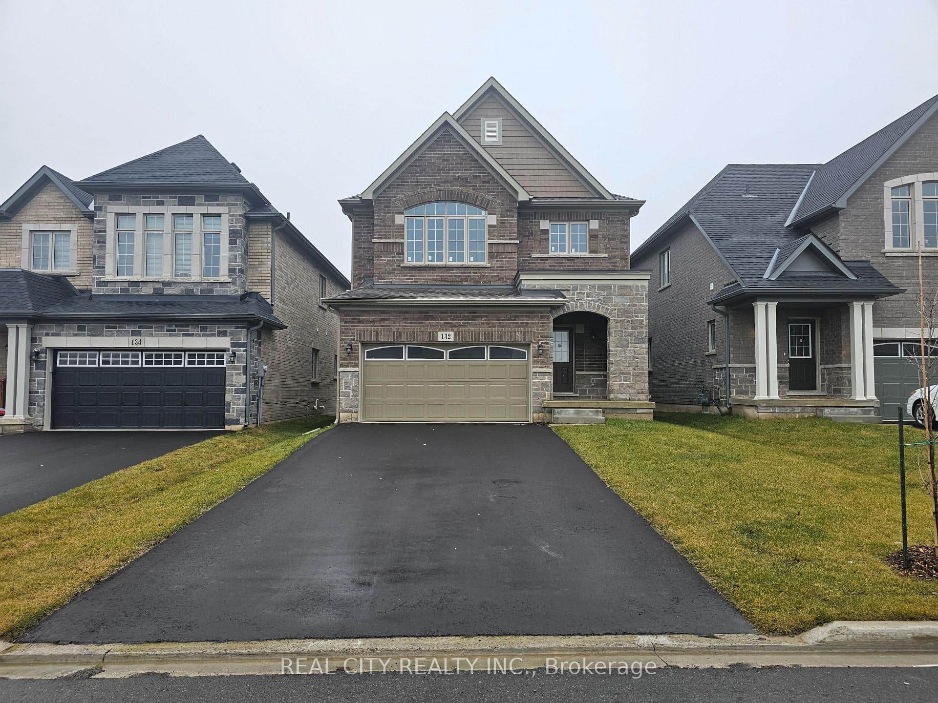 132 Sunset Way
