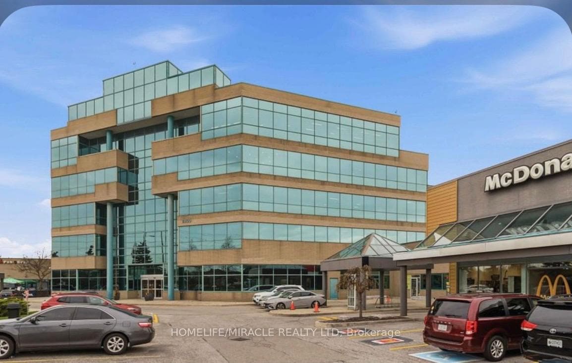2800 Skymark Avenue Unit 31