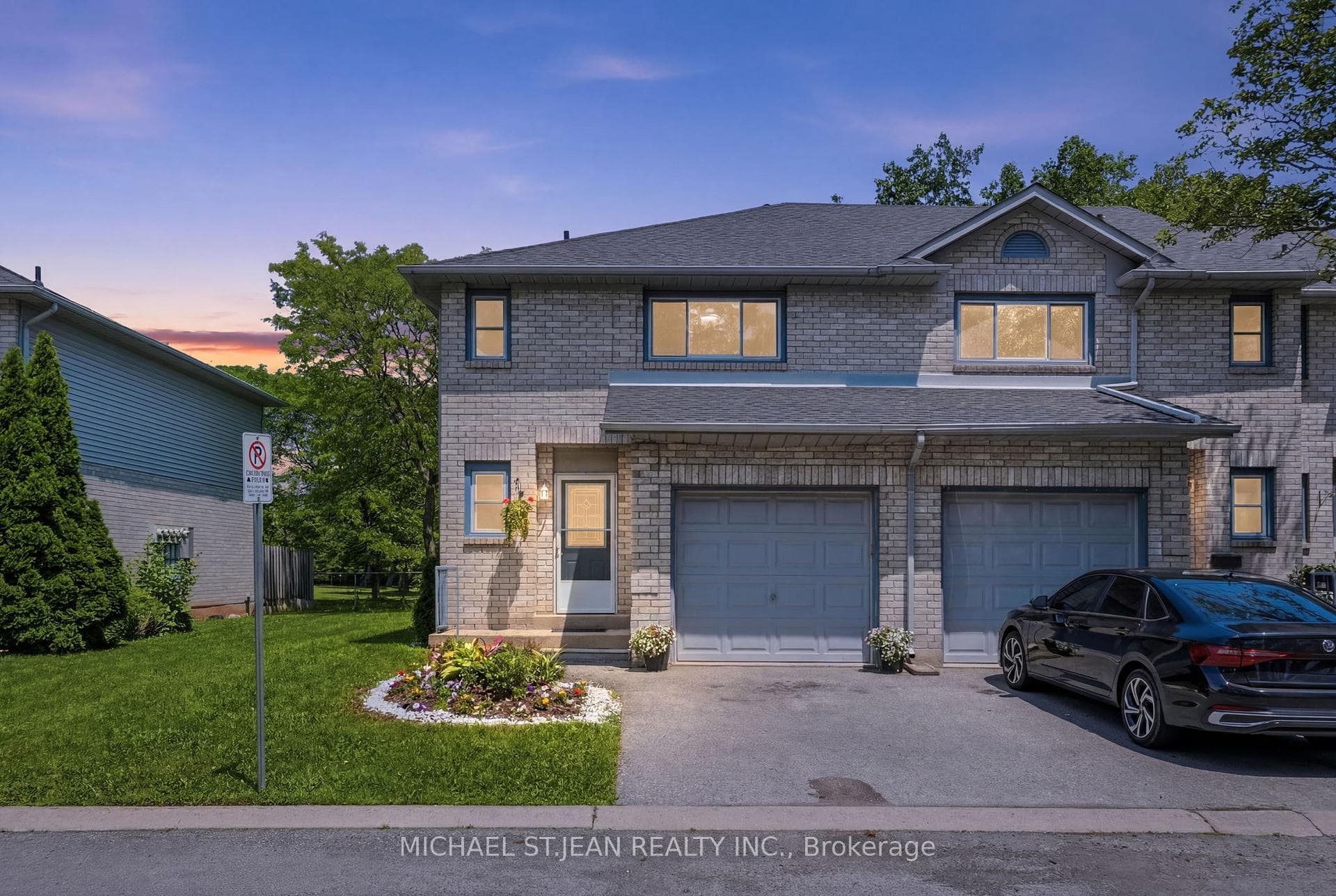 2 Royalwood Court Unit 51