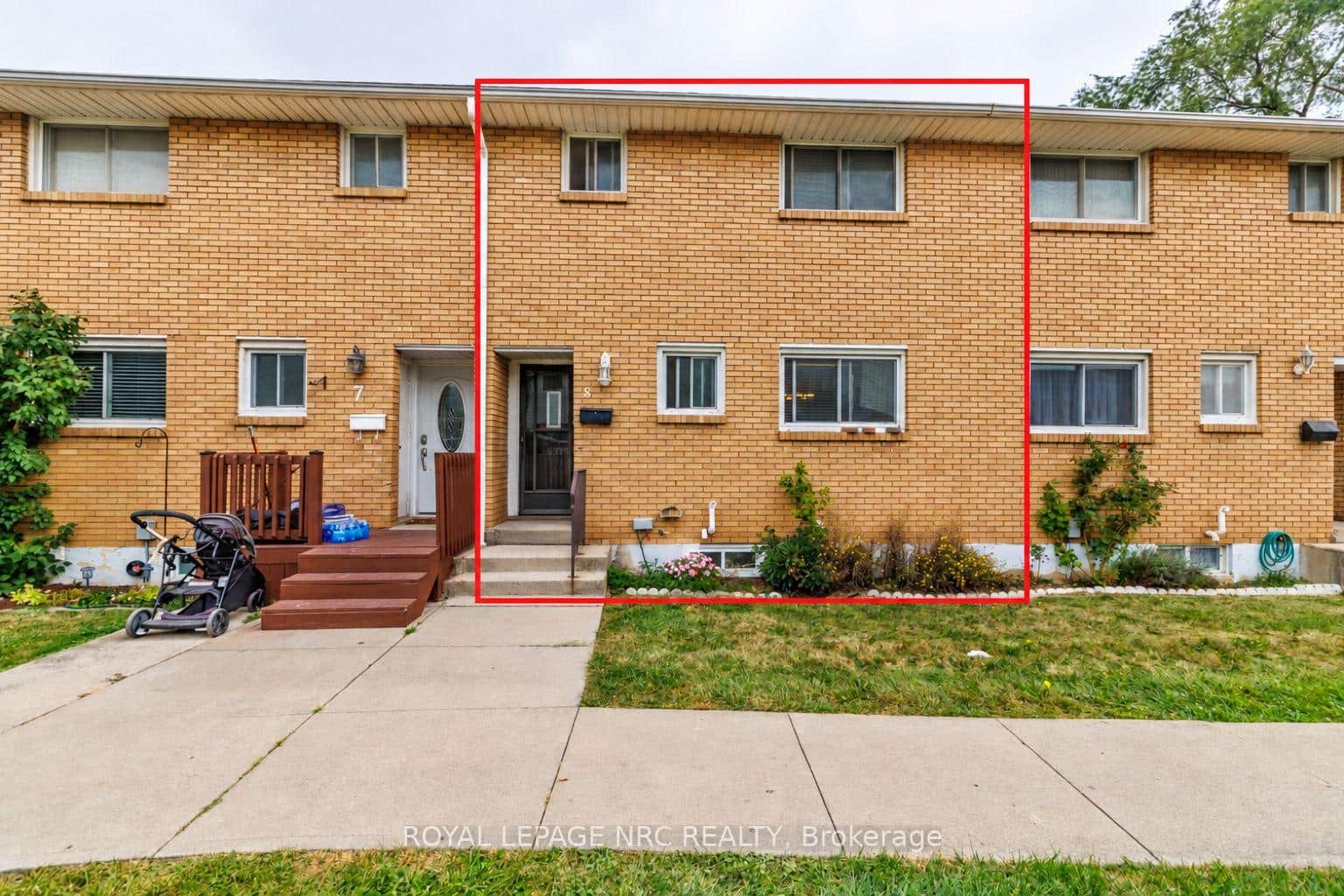 161 Berkindale Drive Unit 8