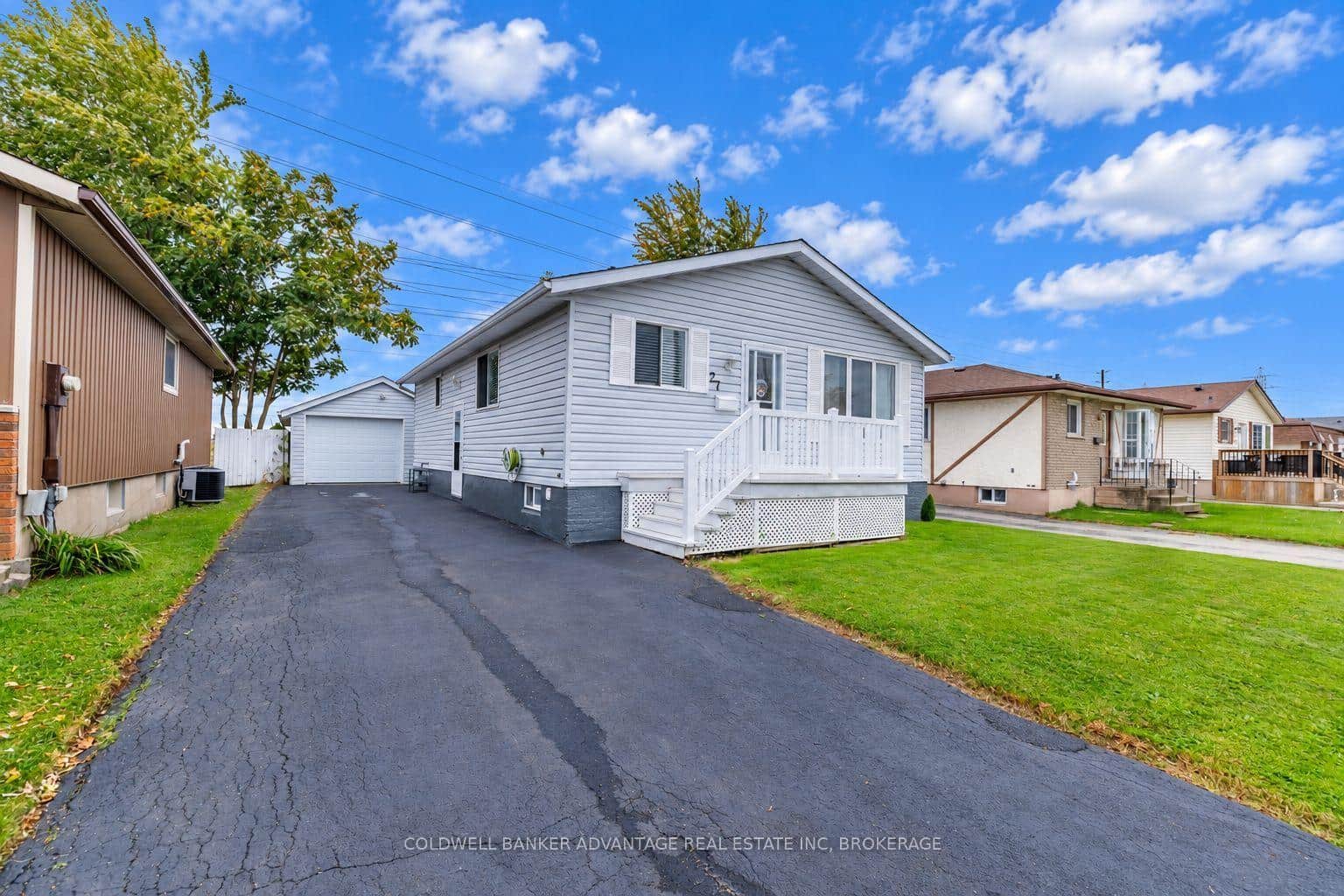 27 CHANTAL Court