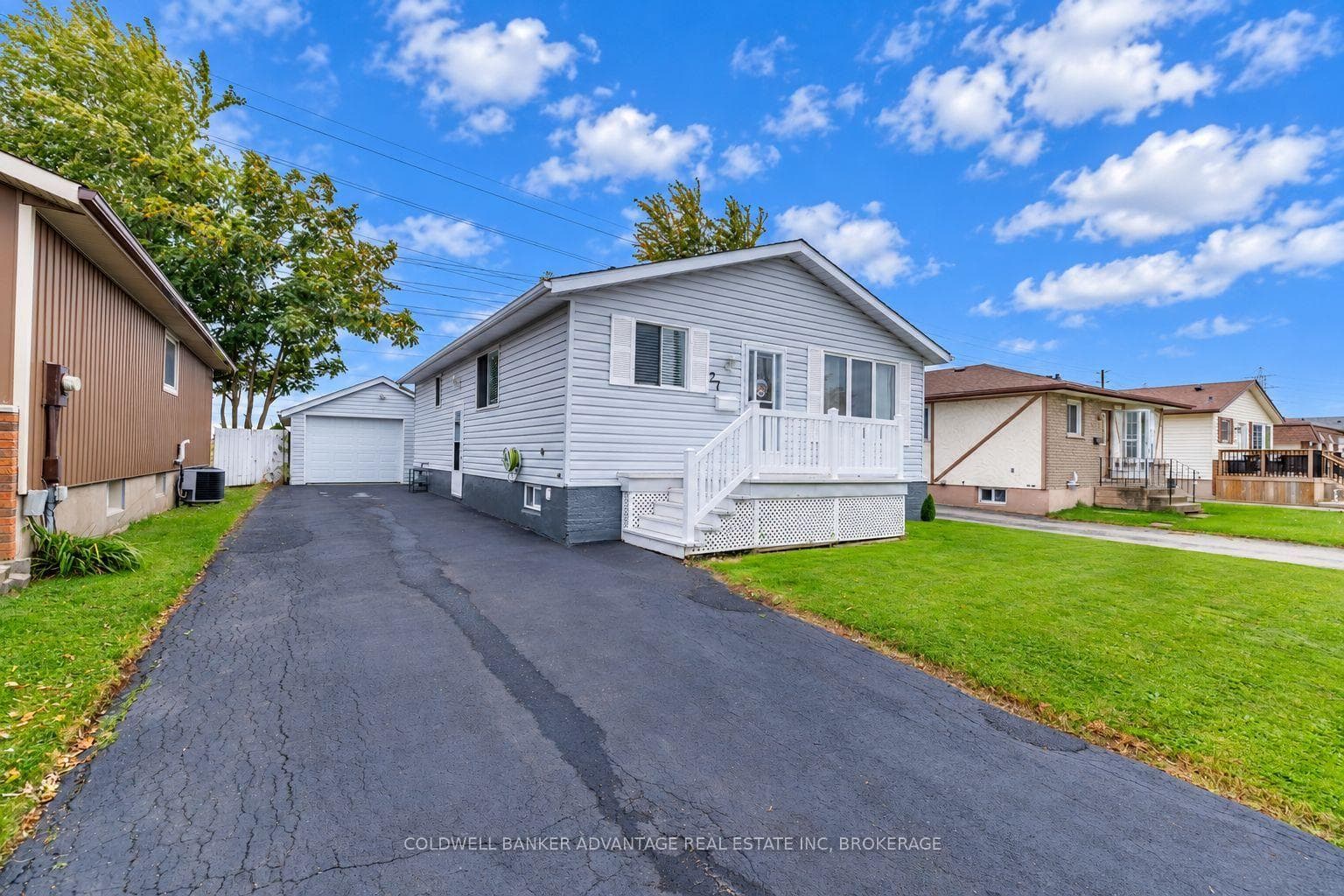 27 CHANTAL Court