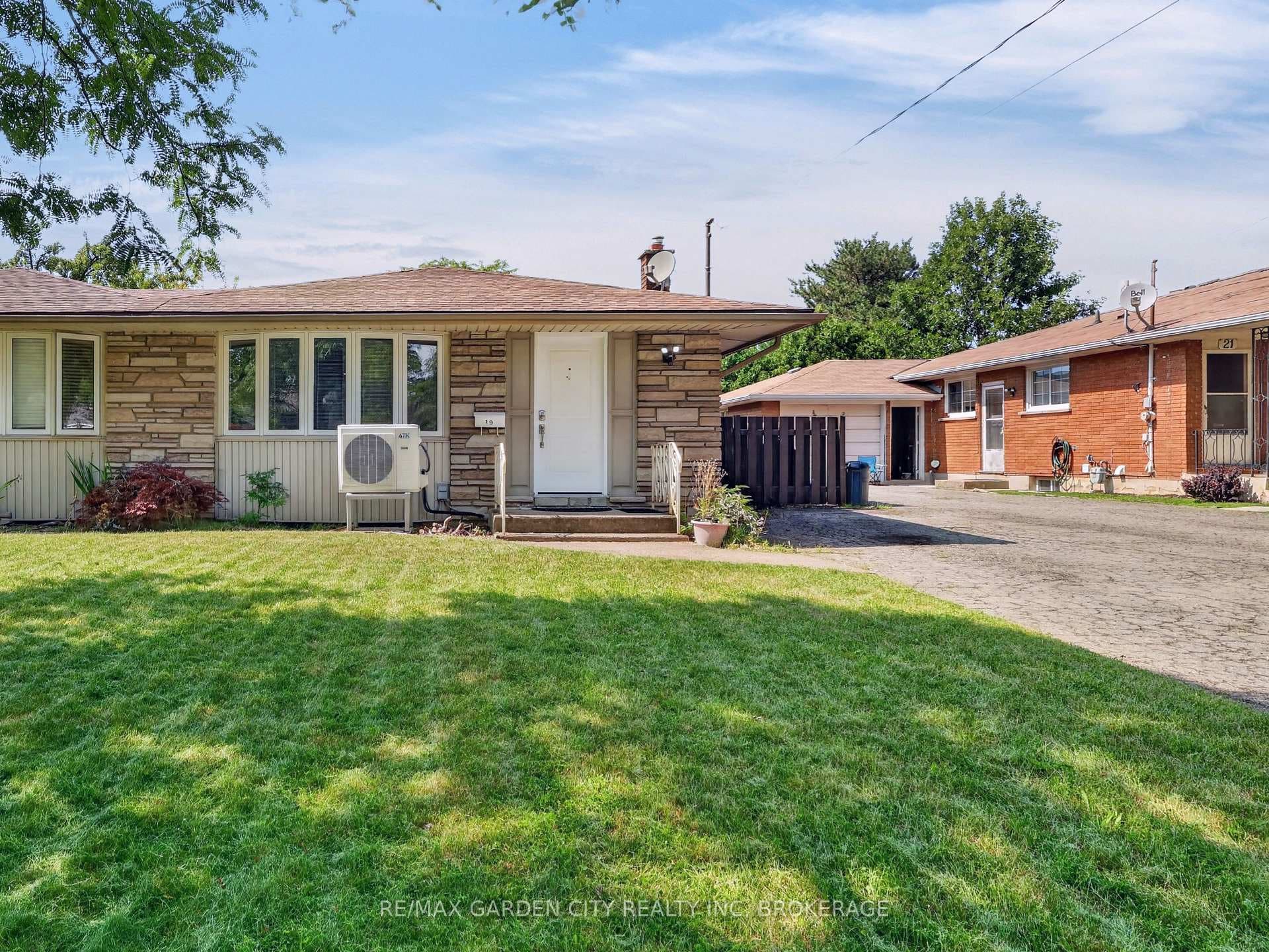 19 Black Knight Road