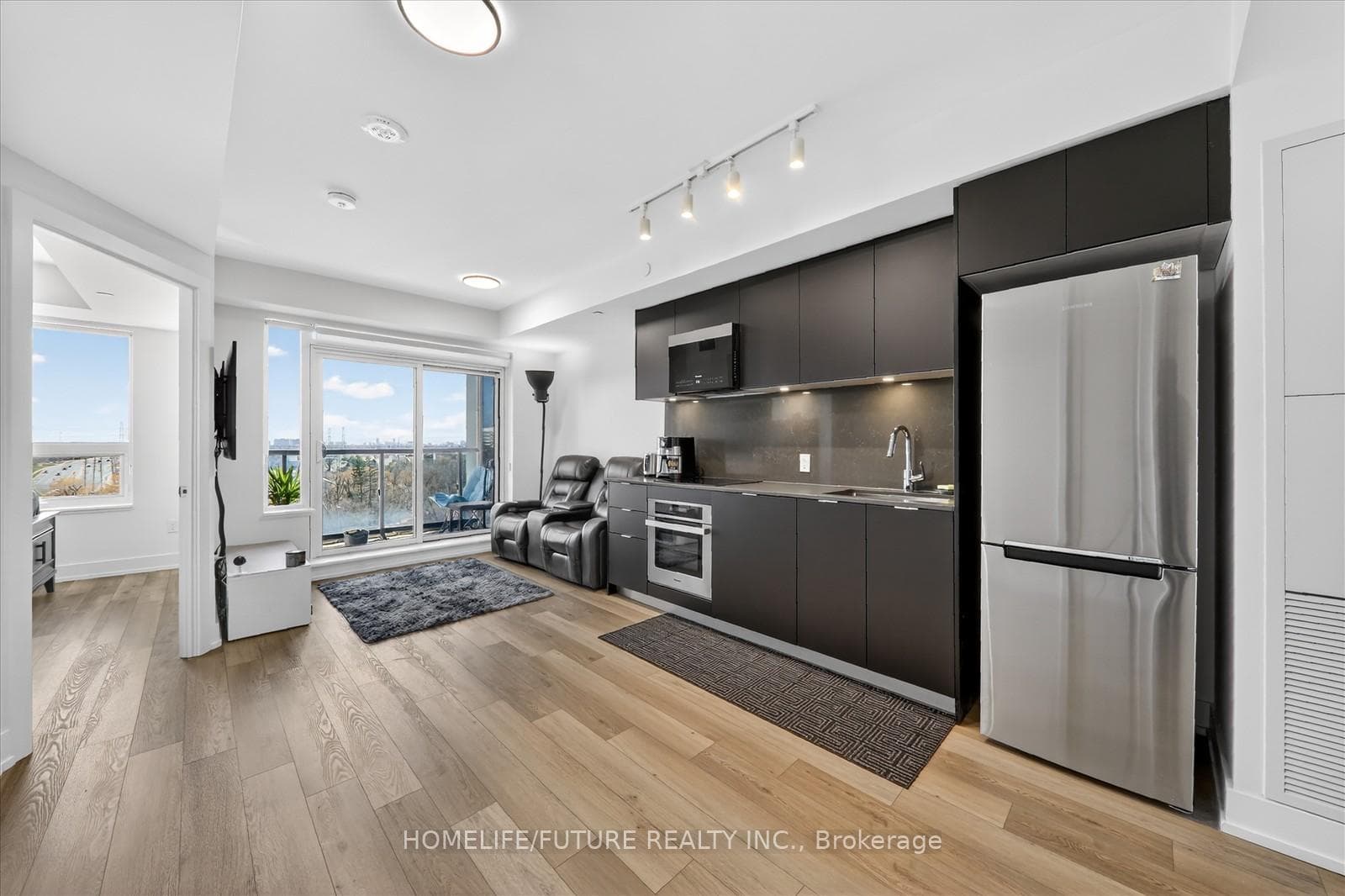 8 Cedarland Drive Unit 1017