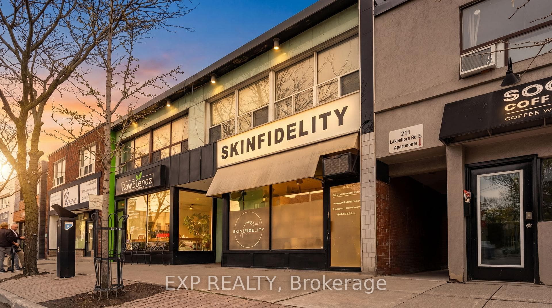 213 Lakeshore Road