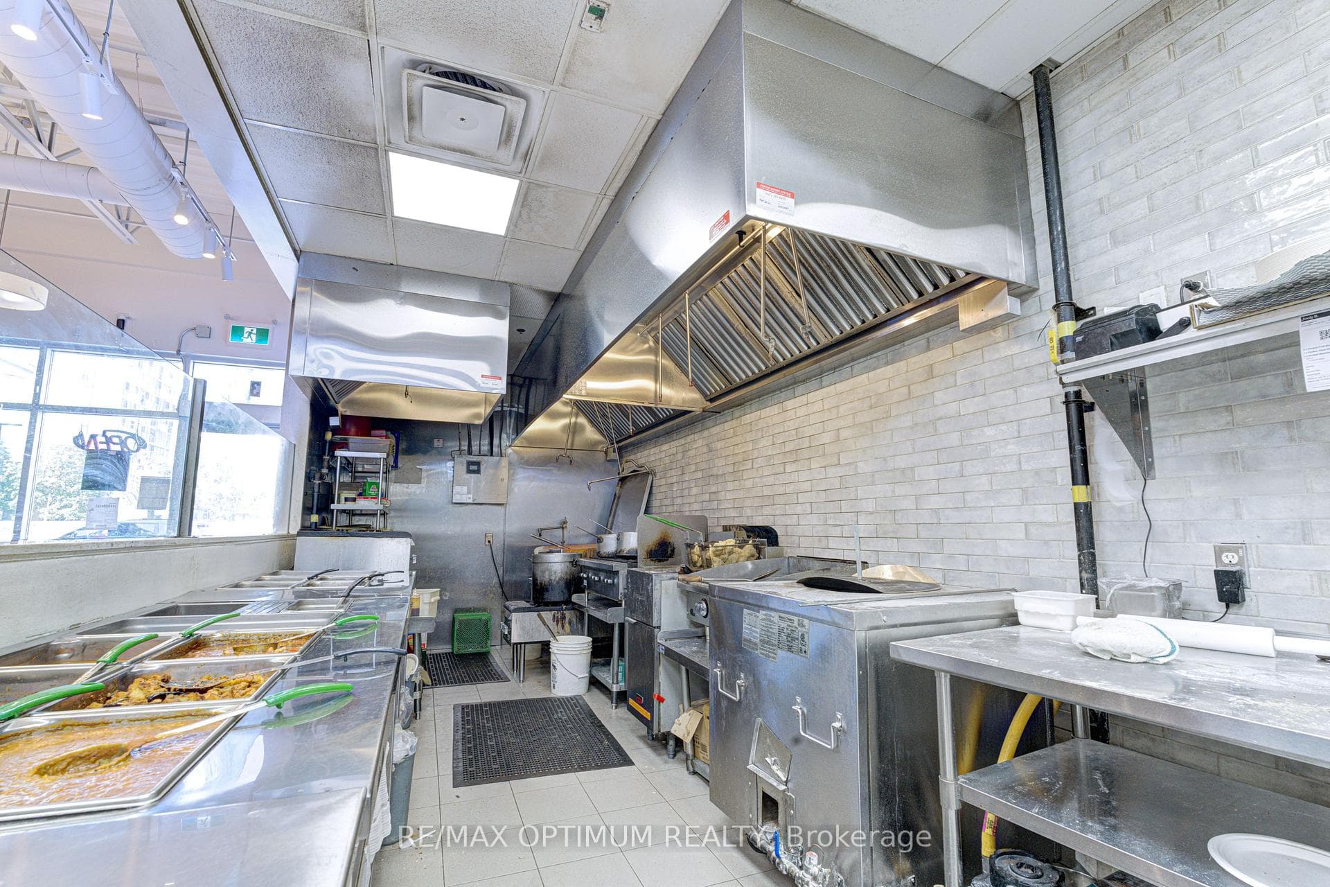1 Glenn Hawthorne Boulevard Unit 3