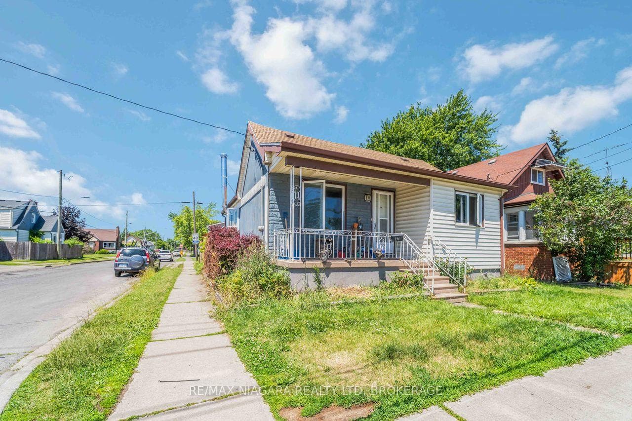 298 SOUTHWORTH Street
