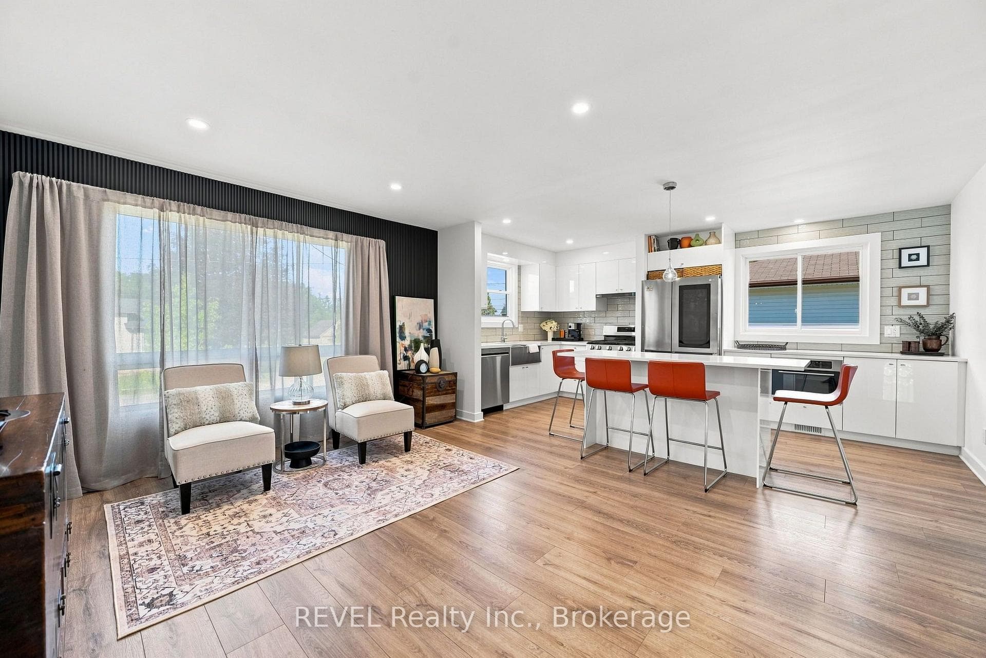34 Oakwood Street