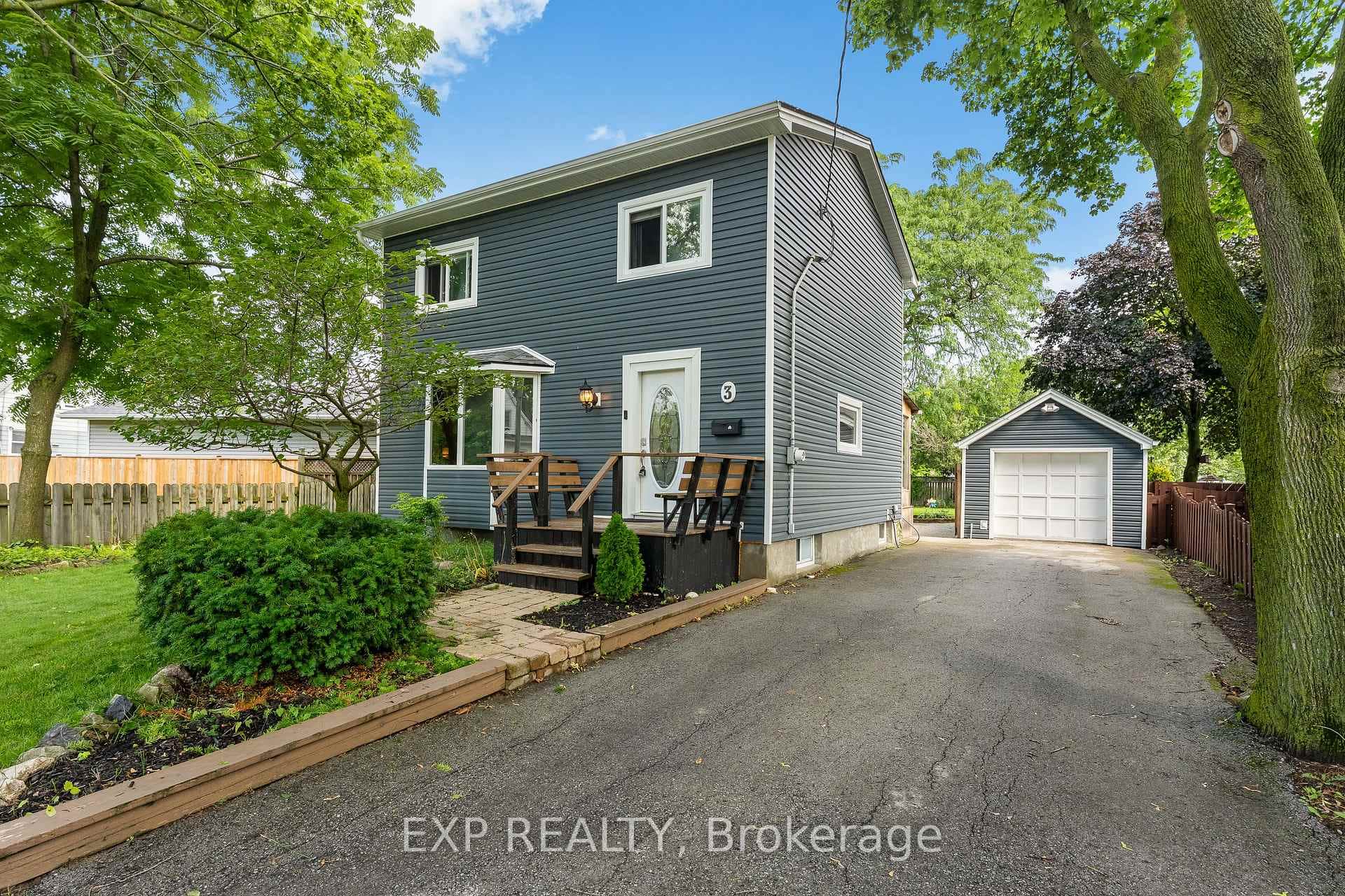 3 WINNIFRED Avenue