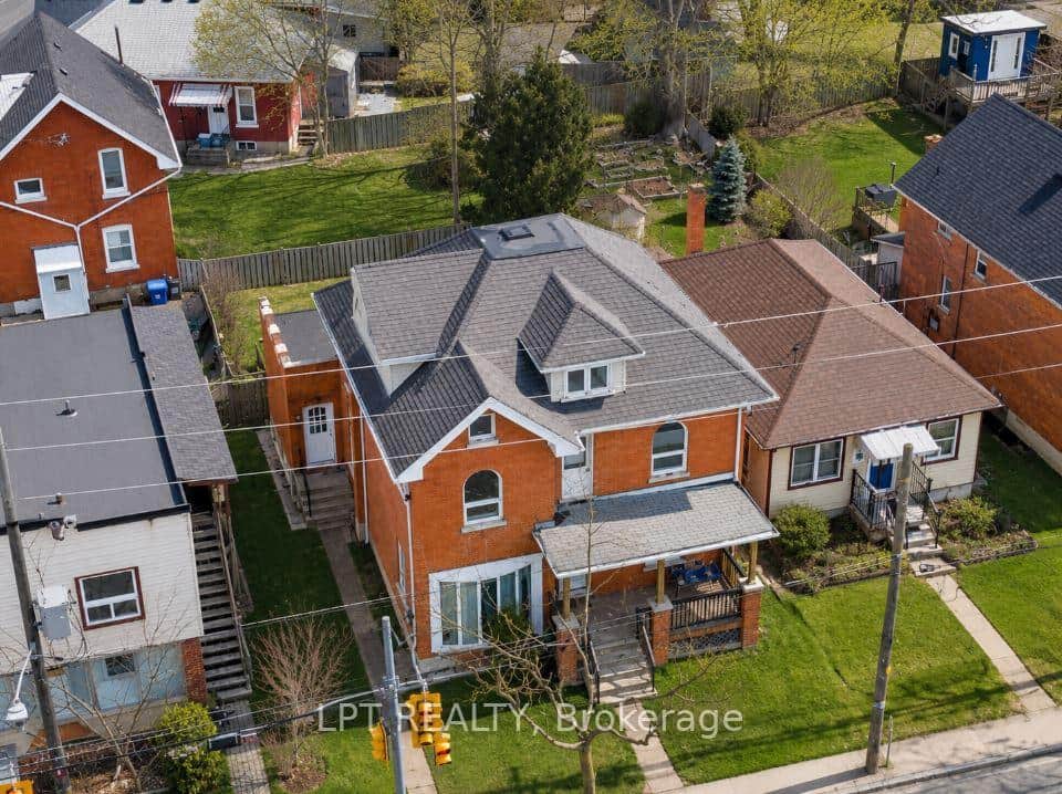 219 Erie Avenue