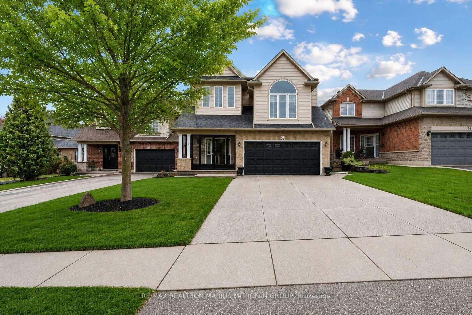 58 Whiterock Avenue