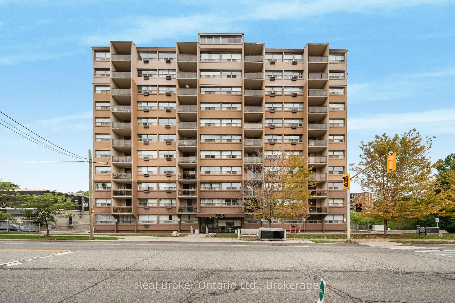 1950 Main Street Unit 802