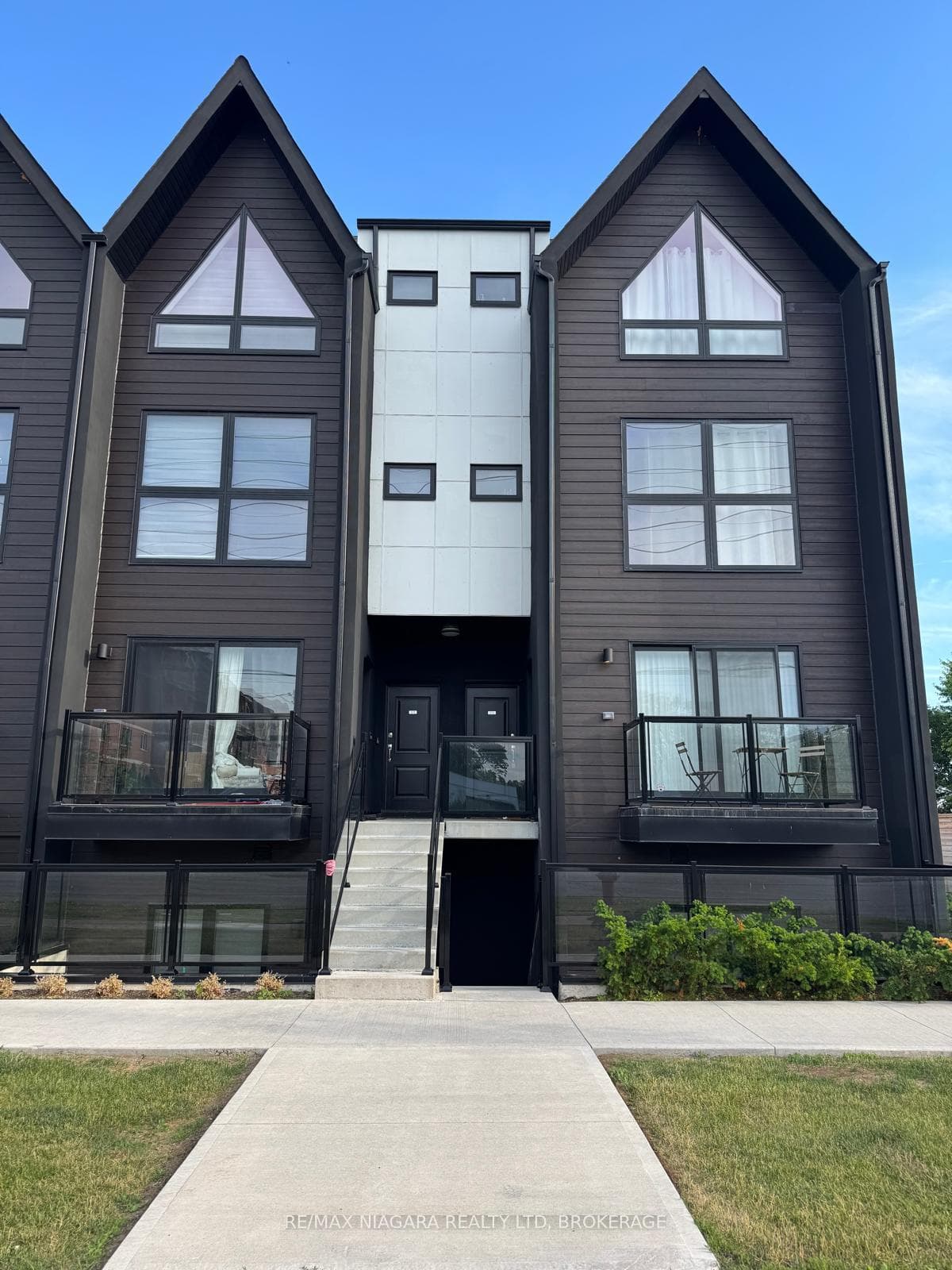 7727 Wilson Crescent Unit 206