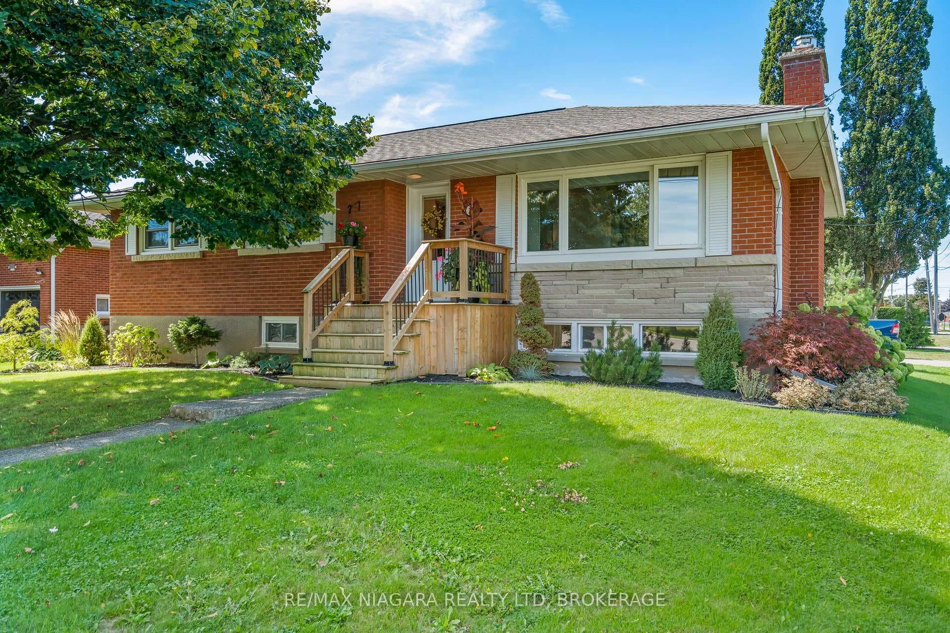 182 Rosemount Avenue