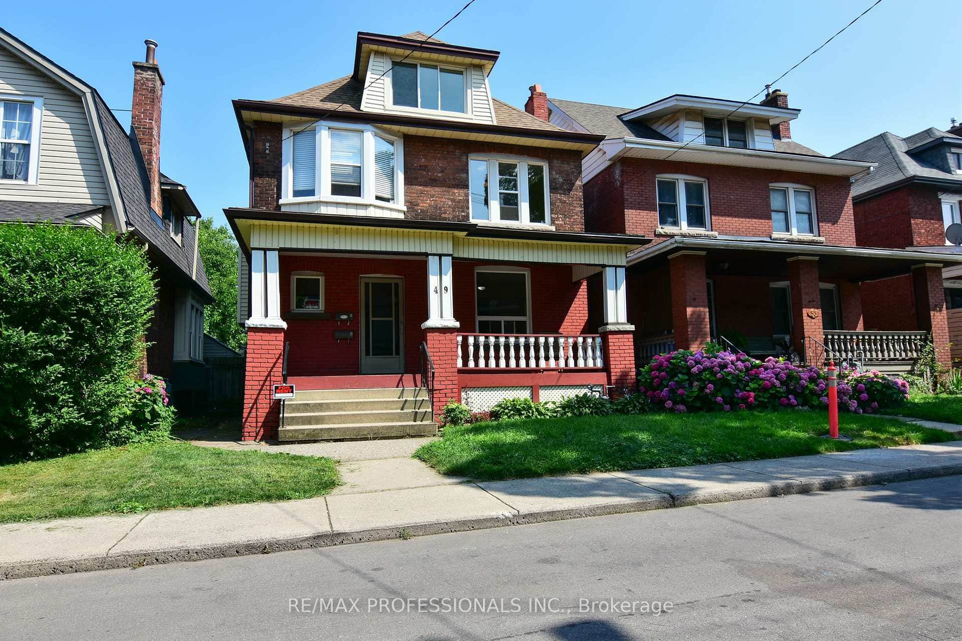 49 Spadina Avenue