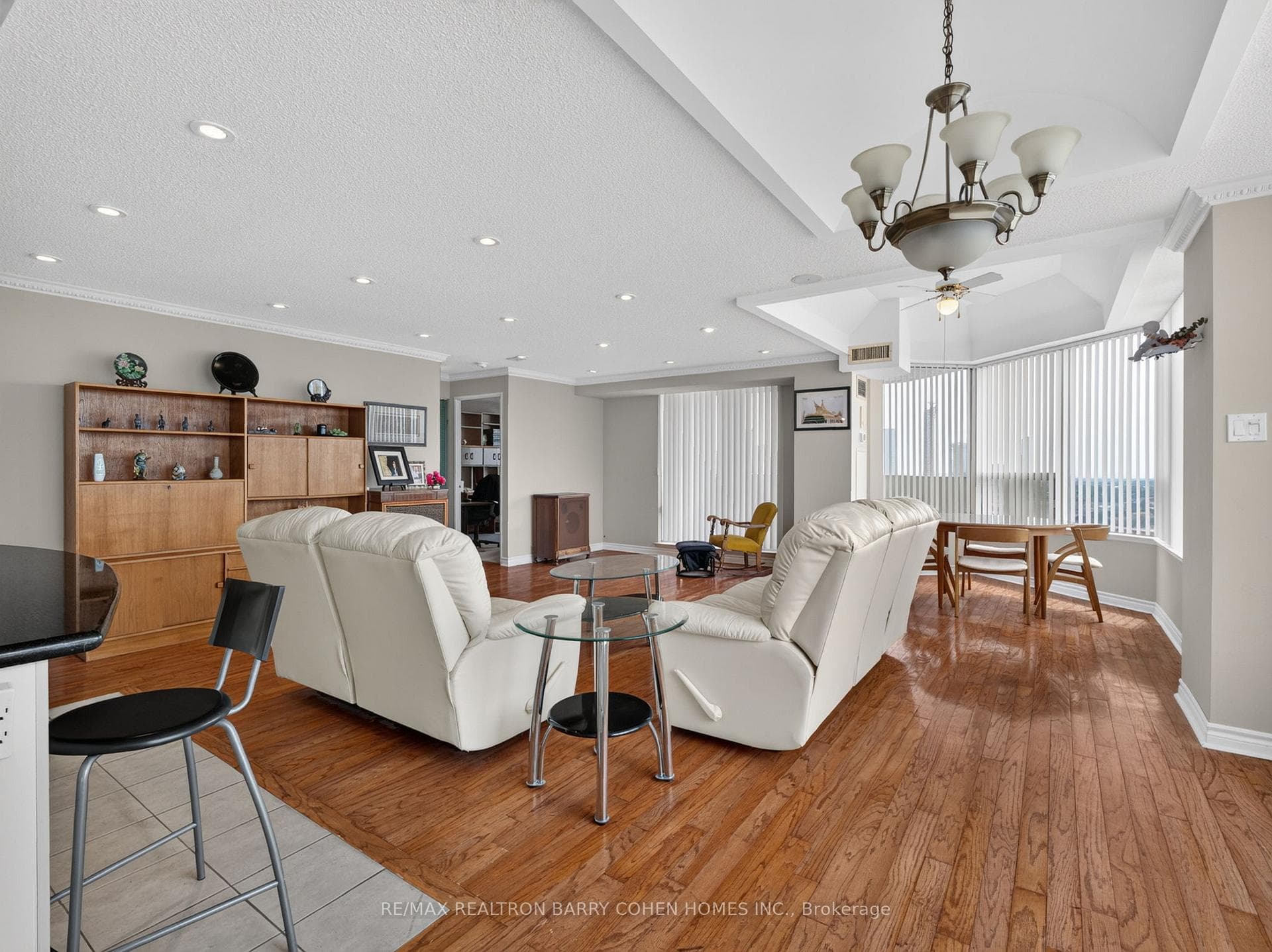 700 Constellation Drive Unit 2009