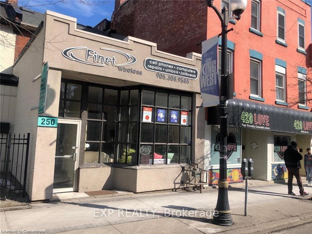 250 King Street Unit Bachelor