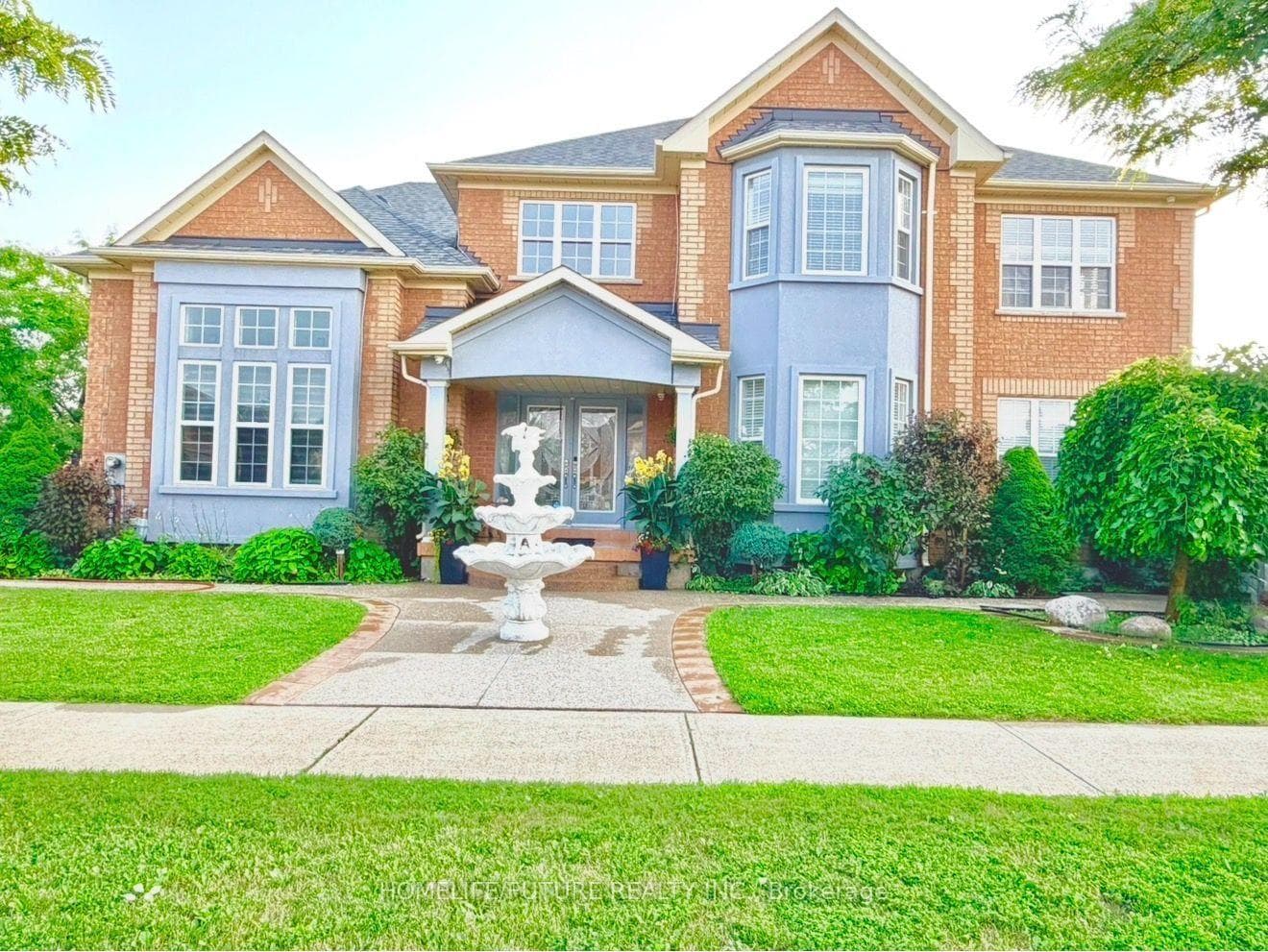 5351 Rose Ridge Crescent