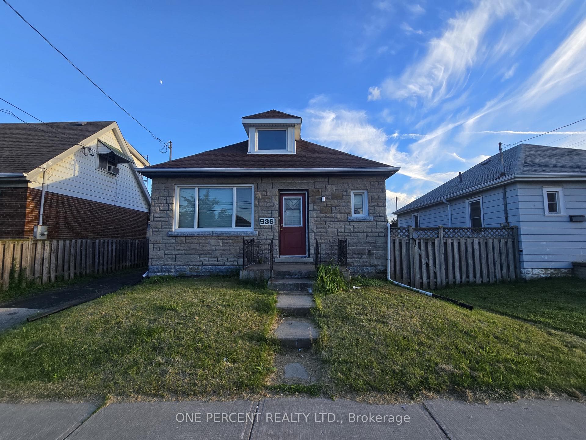 536 Queensdale Avenue