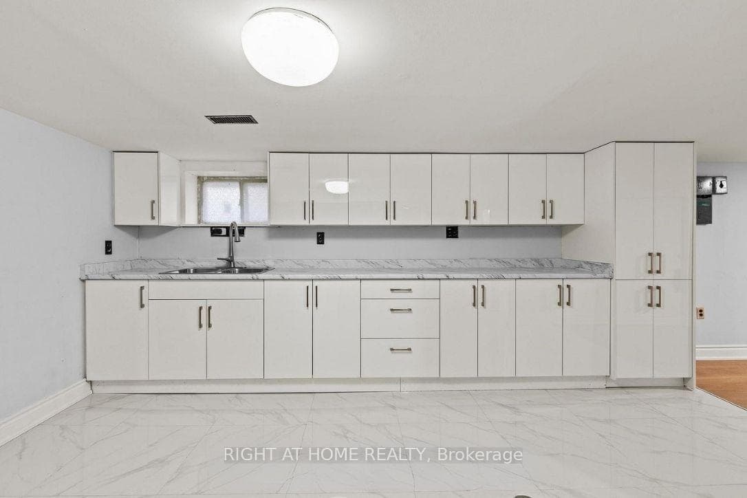 30 Webber Avenue Unit Lower