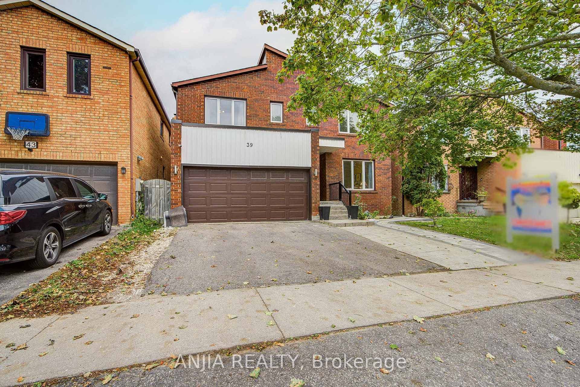 39 Millcroft Way
