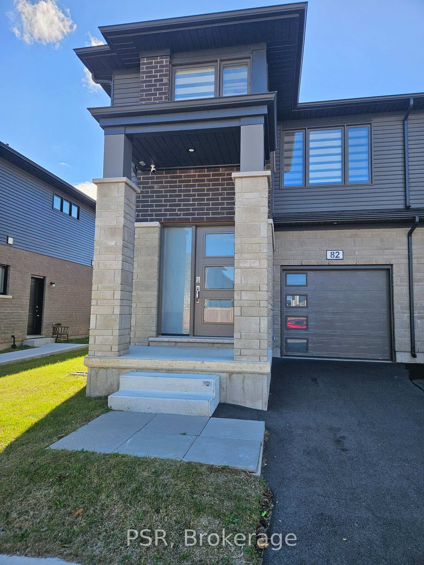 82 Acacia Road