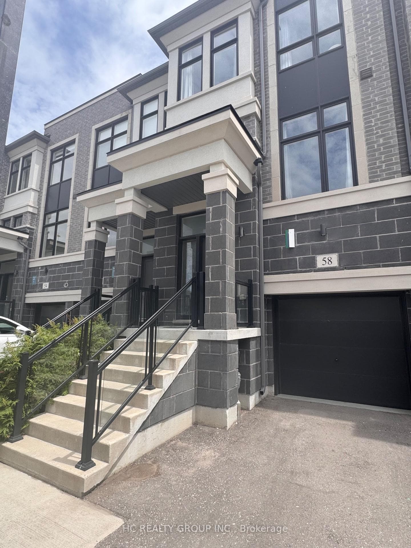 58 Pantheon Lane