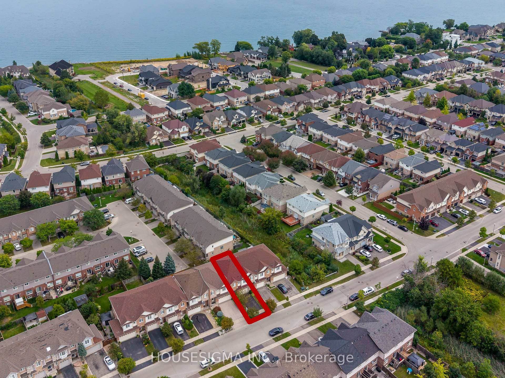 35 Palacebeach Trail