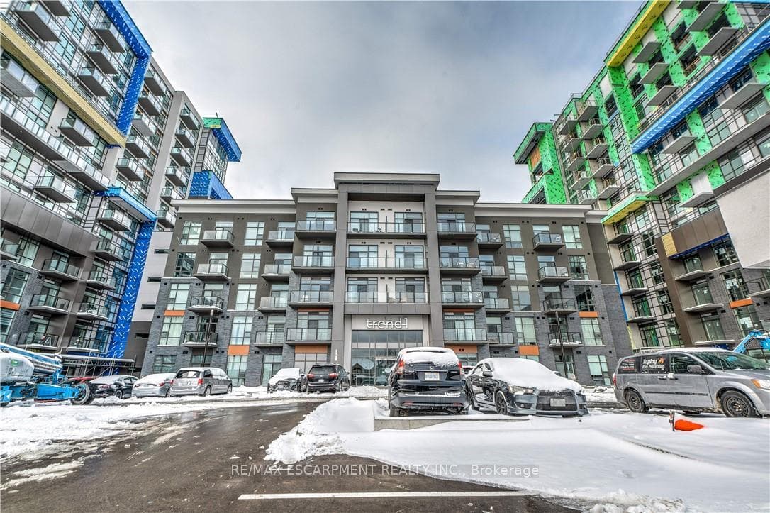 450 Dundas Street Unit 1204