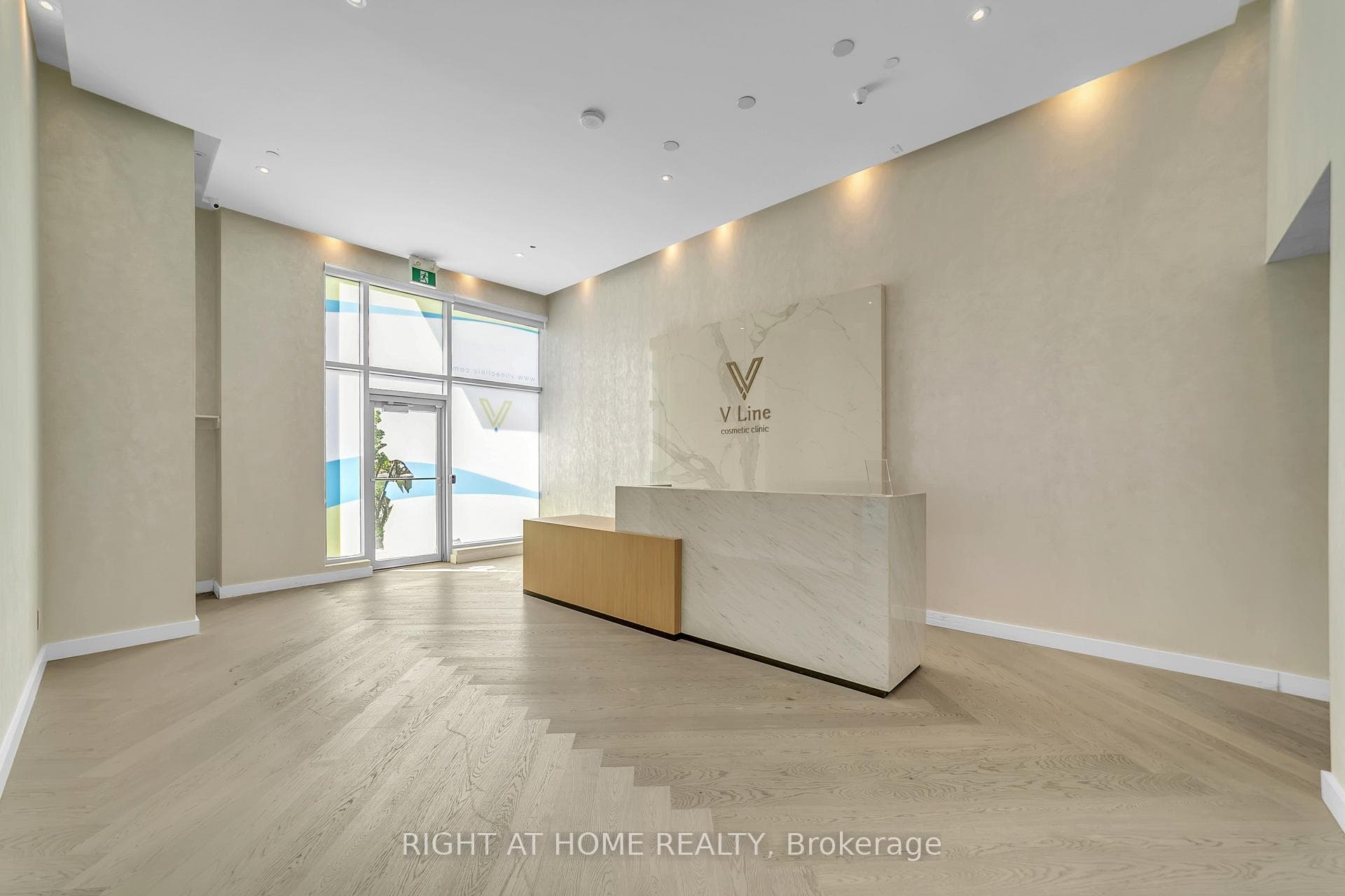 7191 Yonge Street Unit 115/116