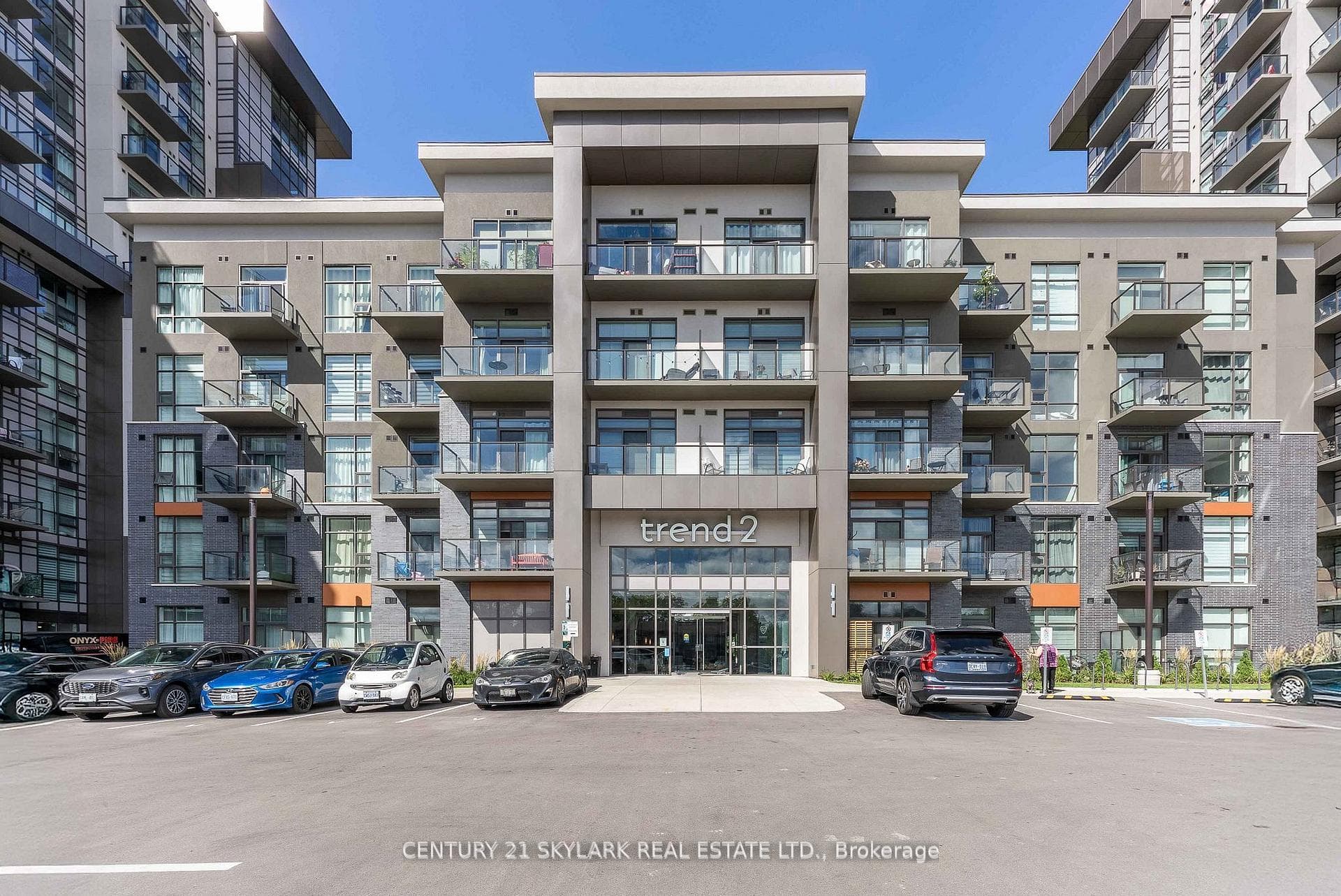460 Dundas Street Unit 701