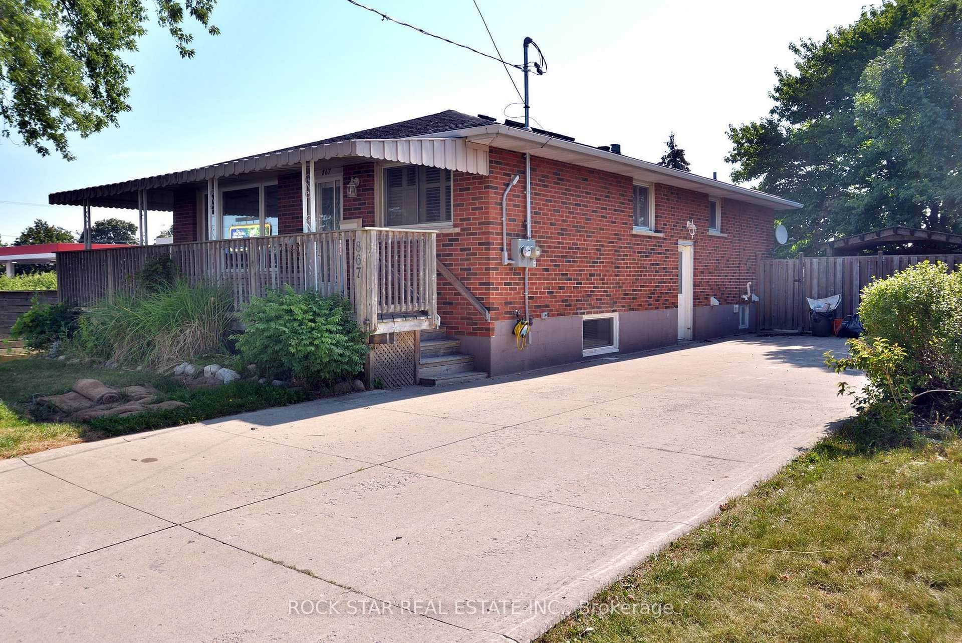 867 Upper Sherman Avenue