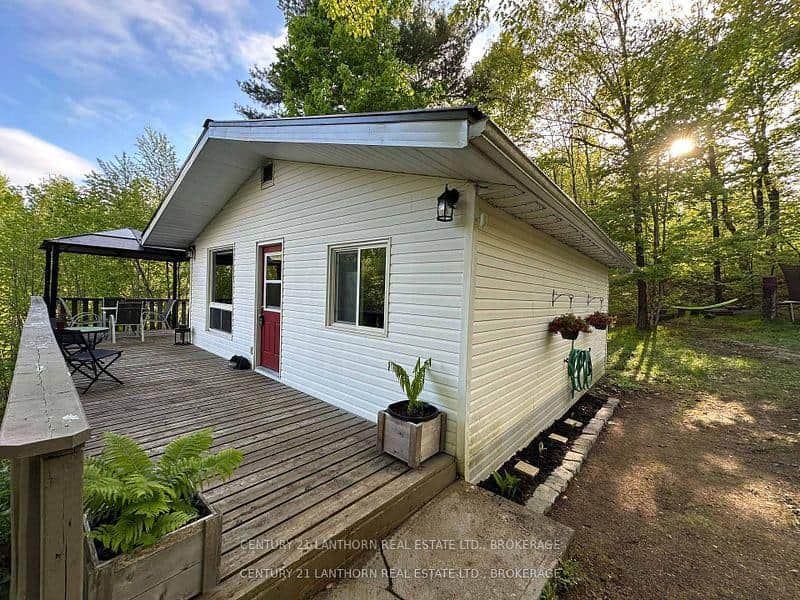 1024 Harrington Lane