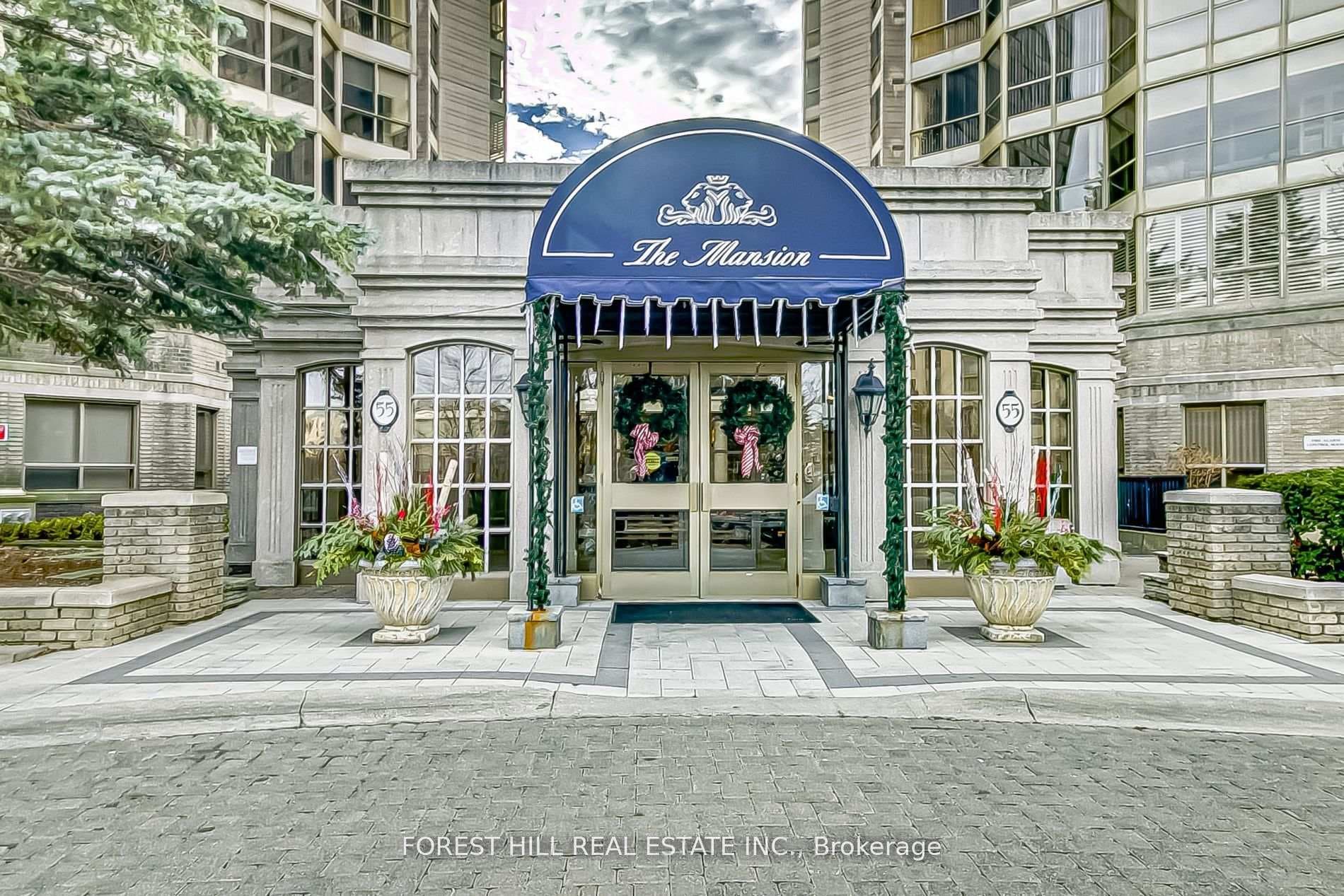 55 Kingsbridge Garden Circle Unit PH7