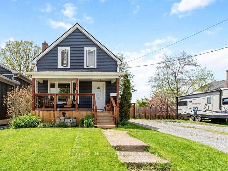 34 Humboldt Parkway