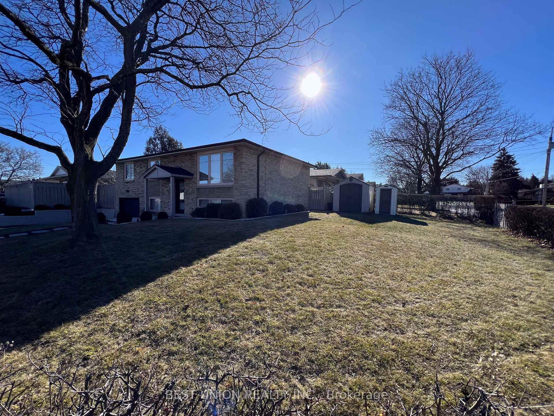 41 Lavina Crescent