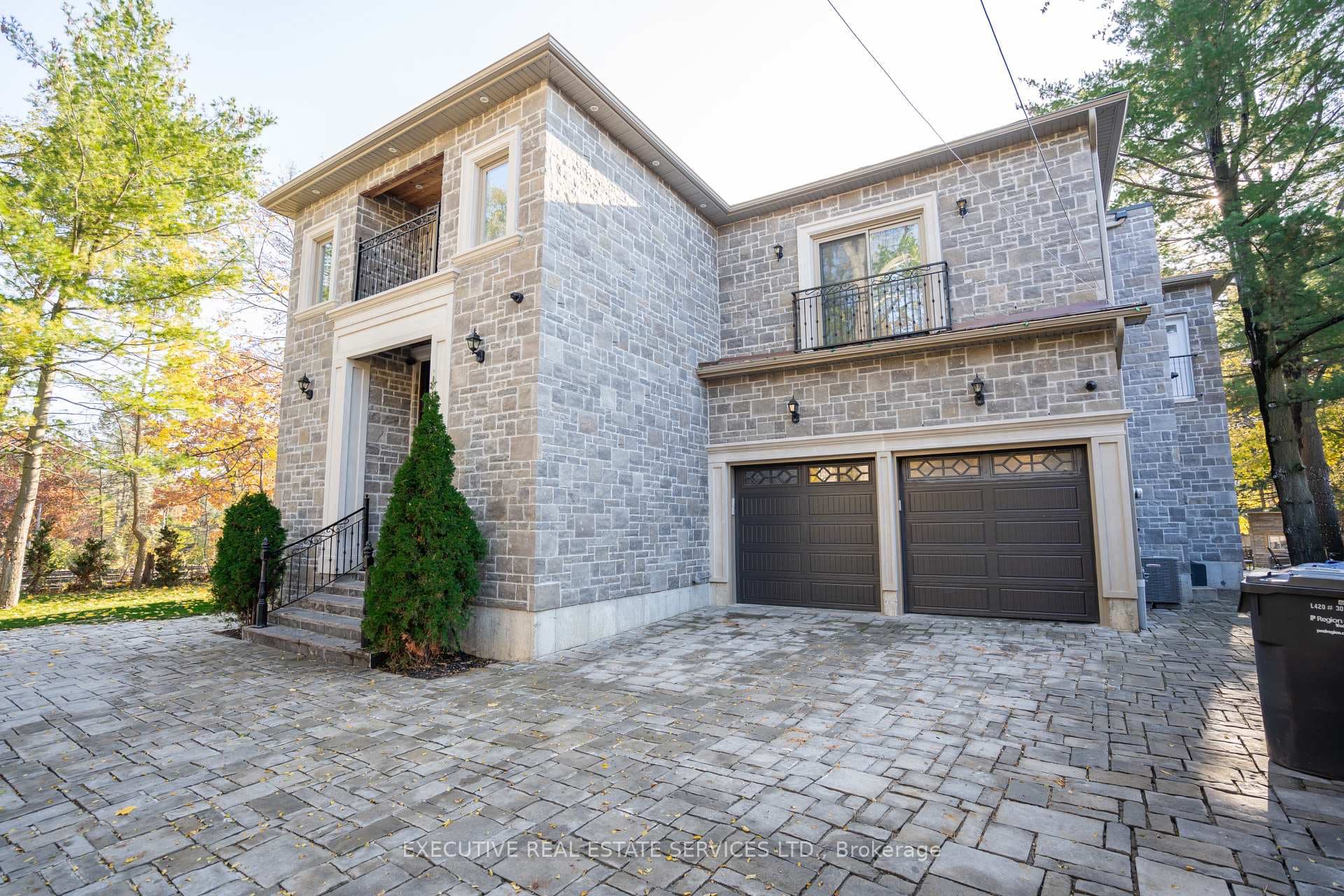 1138 Garden Road