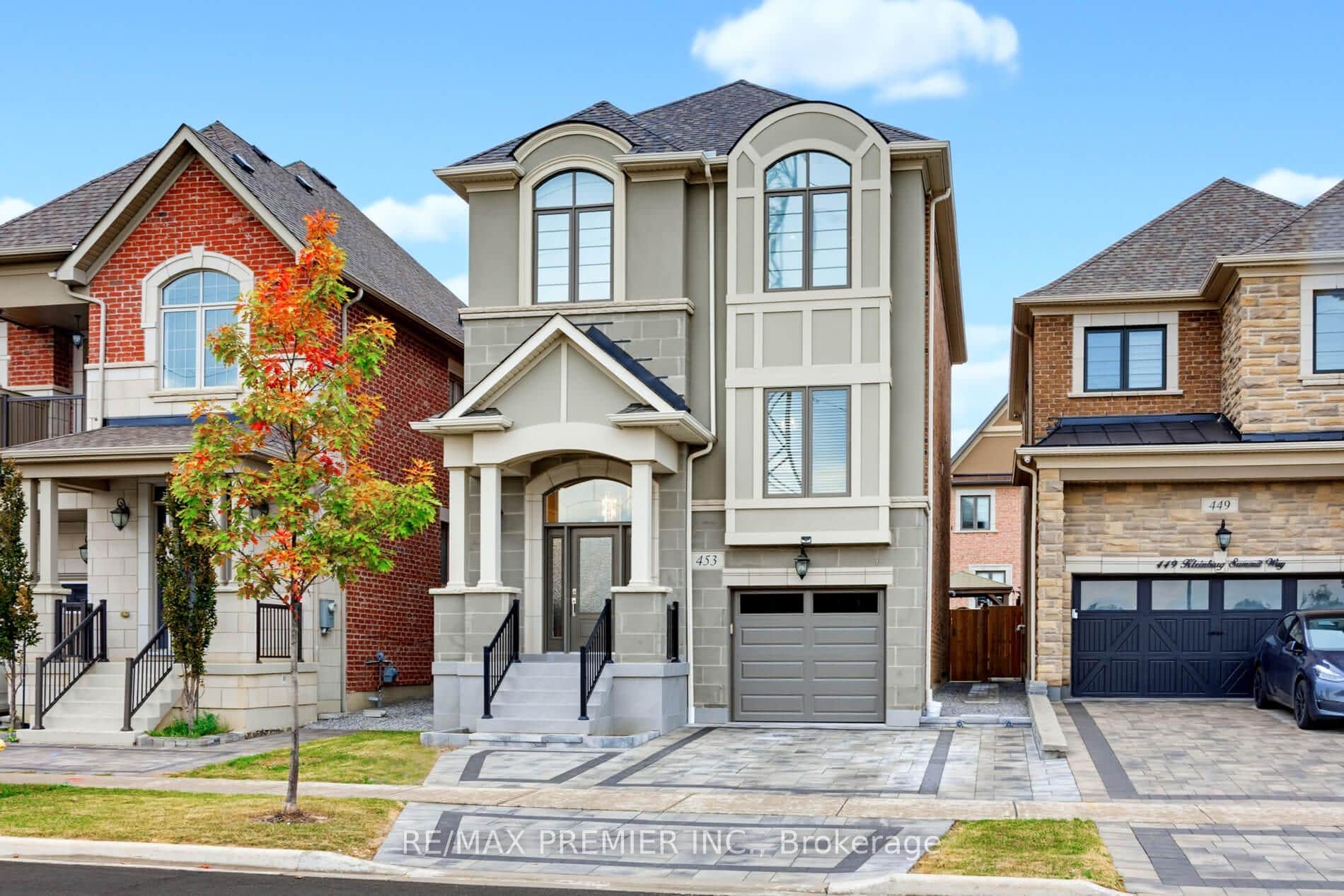 453 Kleinburg Summit Way